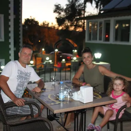 The Valley Otel 2*